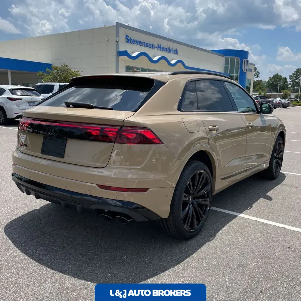2025 Audi SQ8 Base
