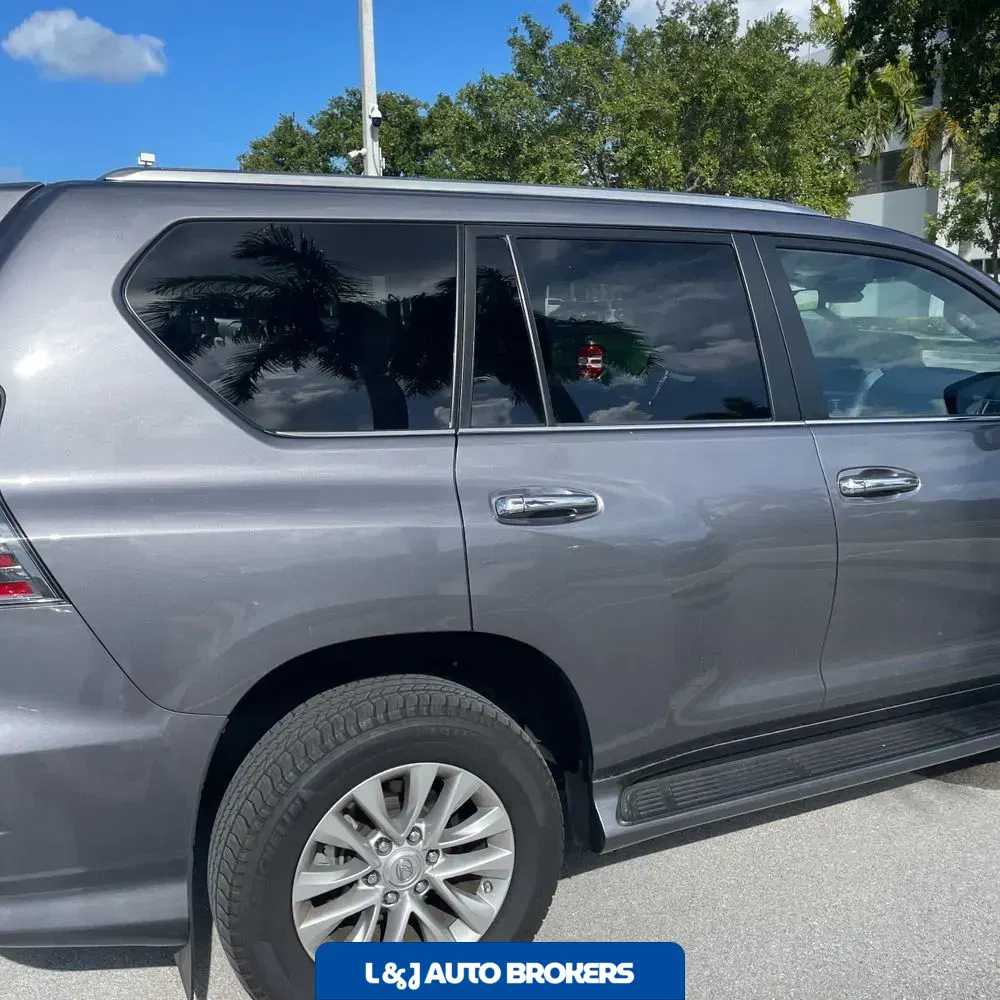 2023 Lexus GX 460 Base