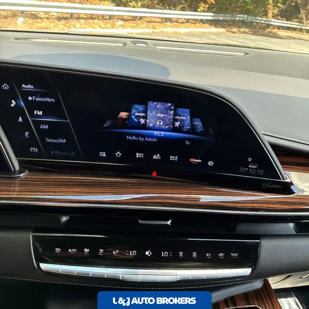 2022 Cadillac Escalade Luxury