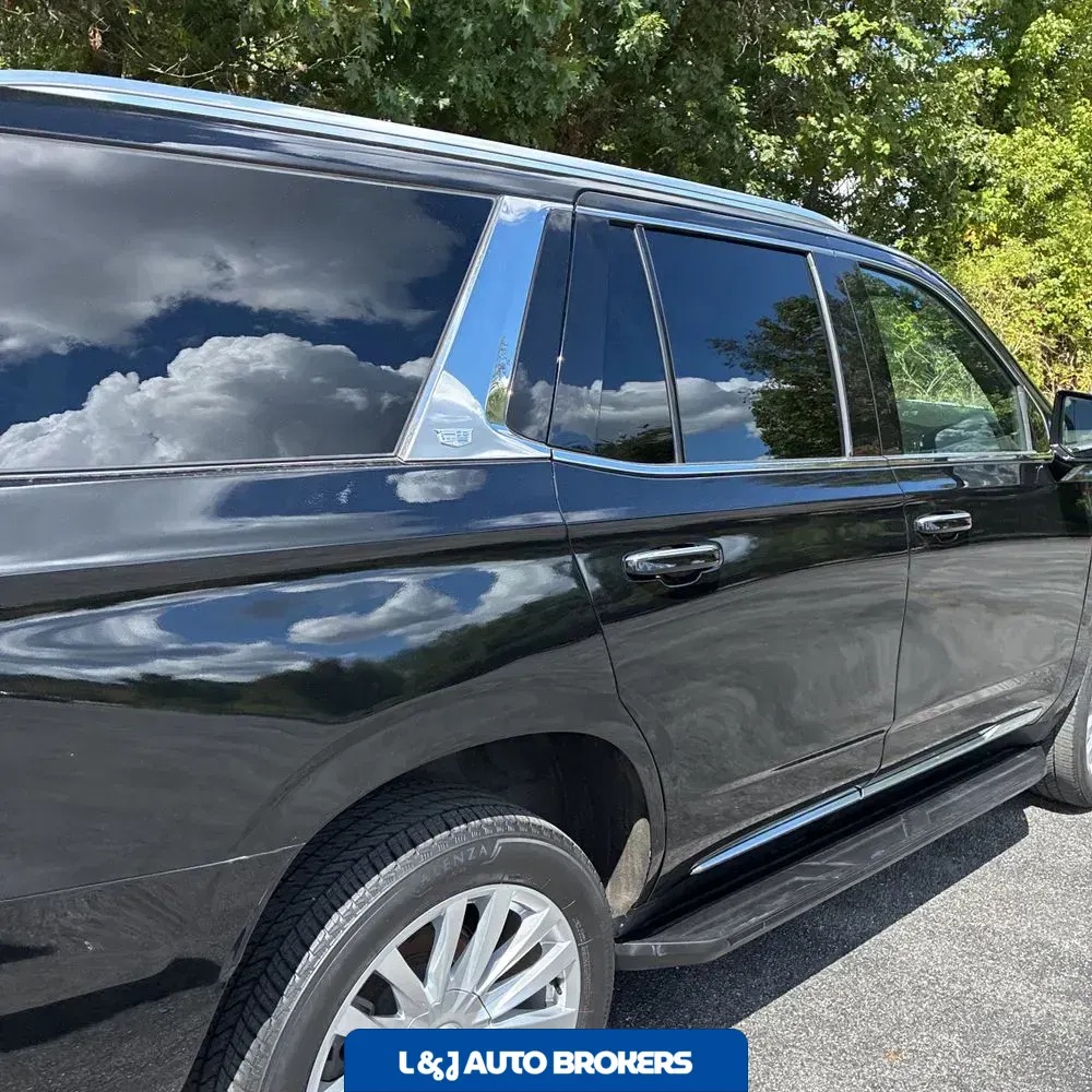 2022 Cadillac Escalade Luxury