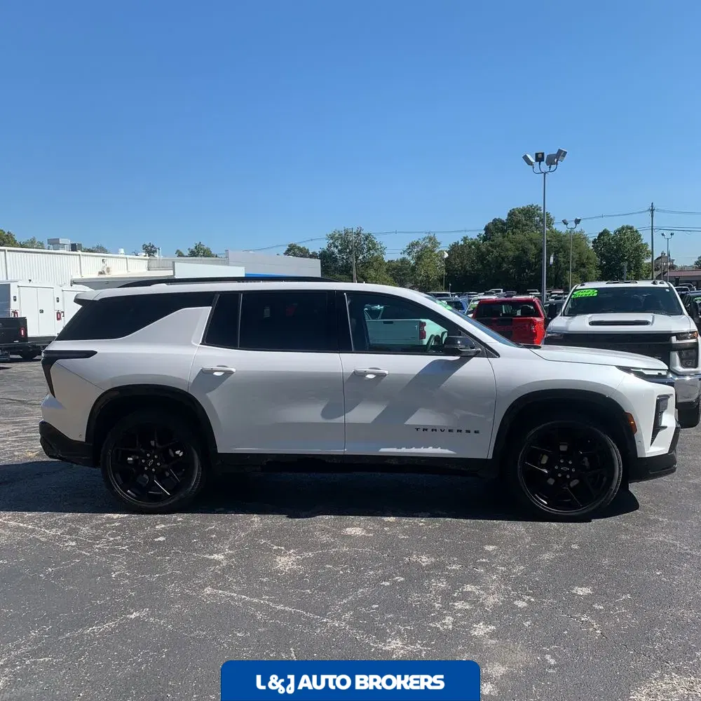 2024 Chevrolet Traverse RS