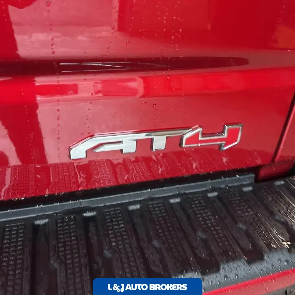 2023 GMC Sierra 1500 AT4