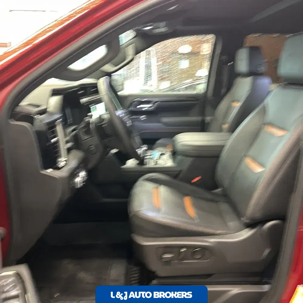 2023 GMC Sierra 1500 AT4