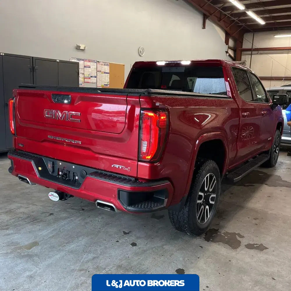 2023 GMC Sierra 1500 AT4