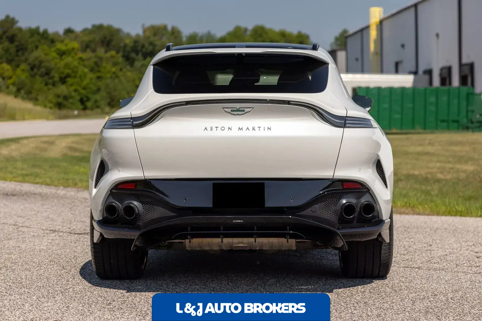 2025 Aston Martin DBX707