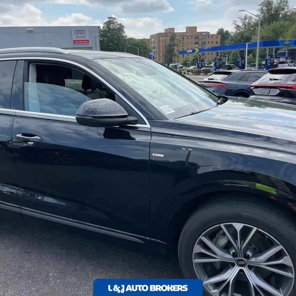 2023 Audi Q8 Premium Plus 55 TFSI