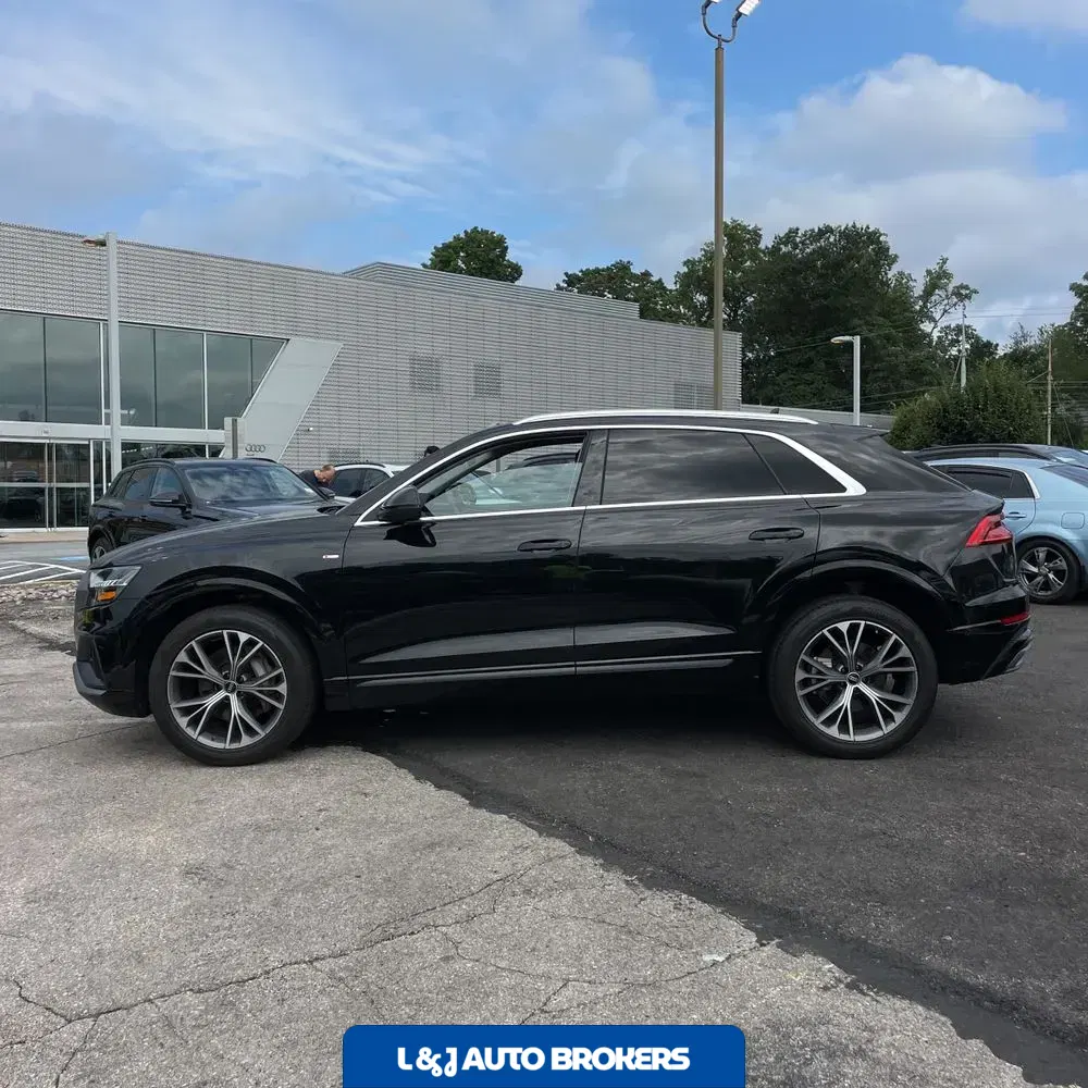 2023 Audi Q8 Premium Plus 55 TFSI