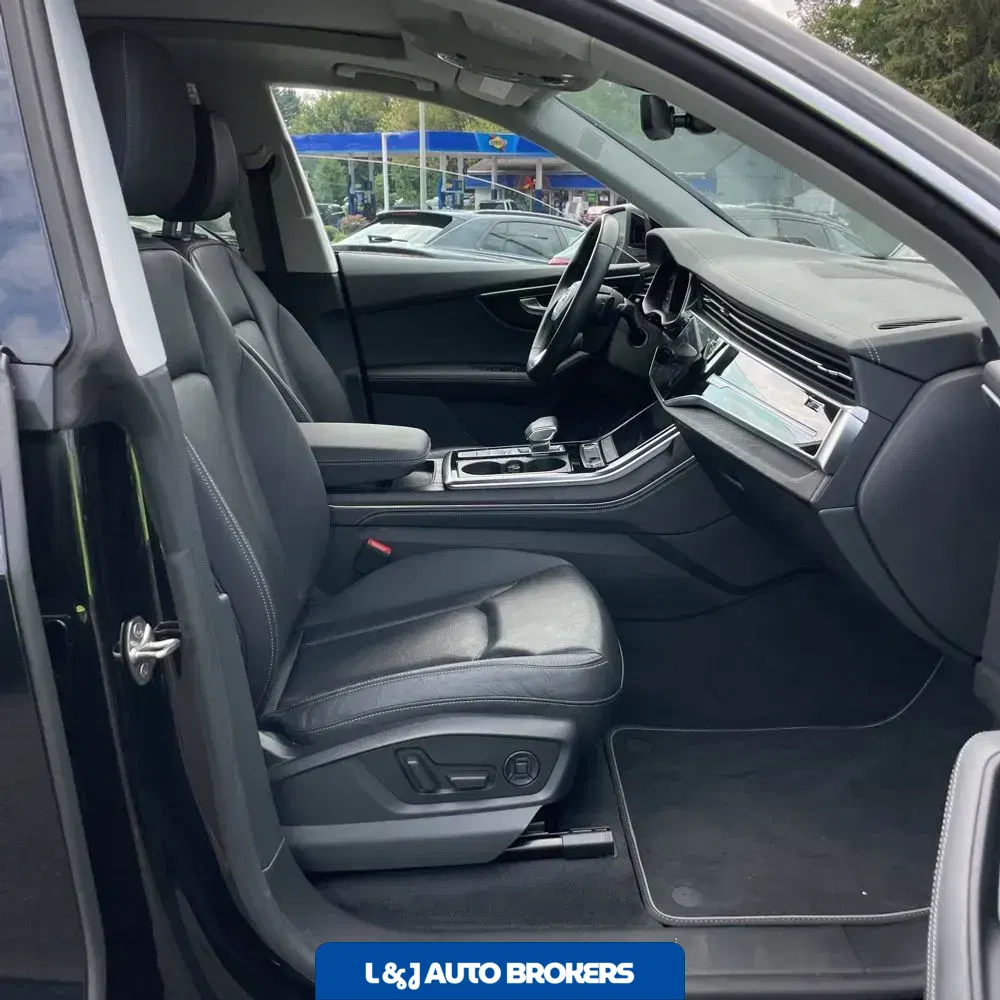 2023 Audi Q8 Premium Plus 55 TFSI