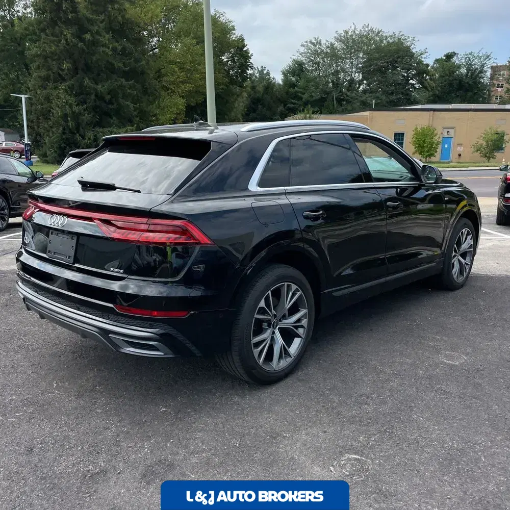 2023 Audi Q8 Premium Plus 55 TFSI