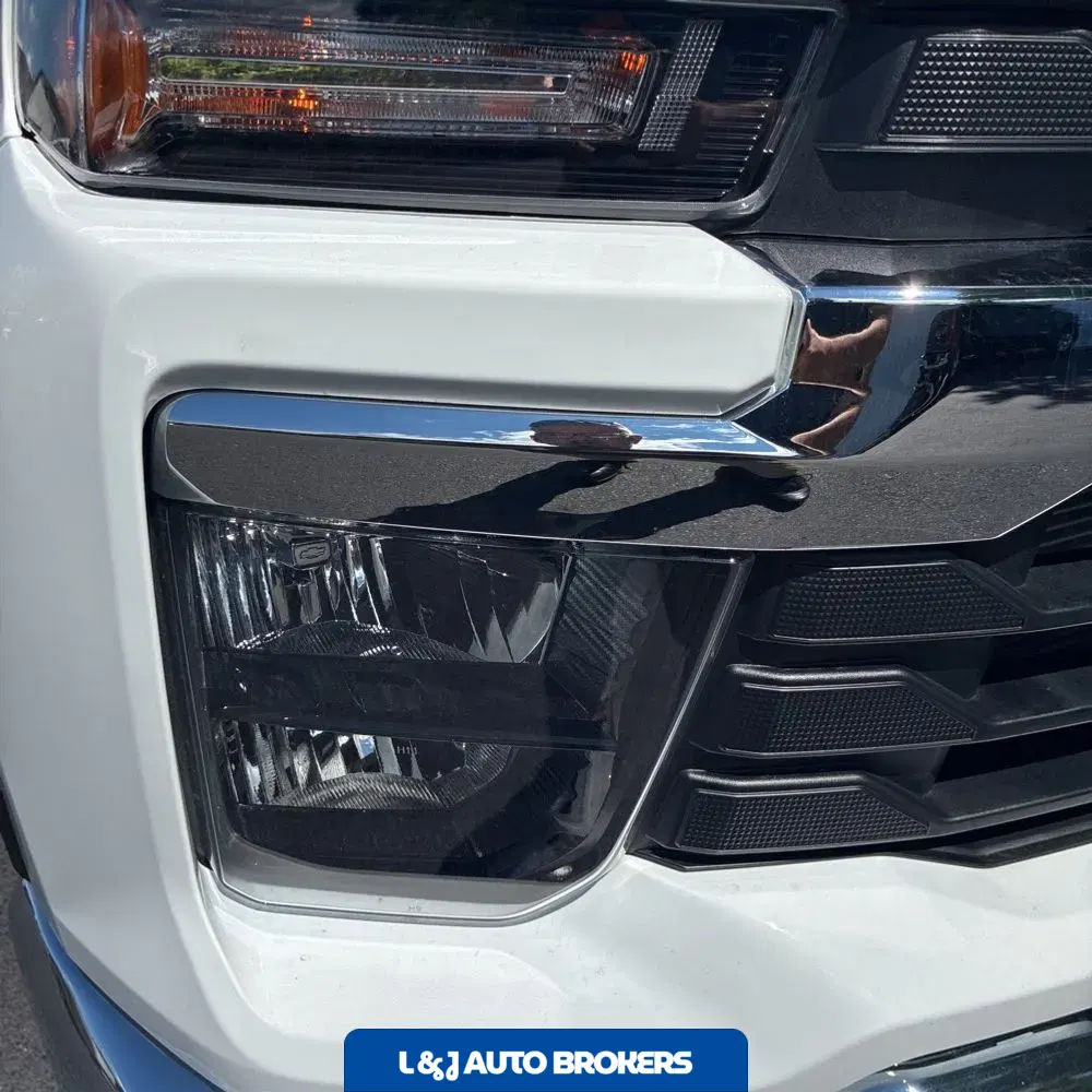 2025 Chevrolet Silverado 3500HD C/C