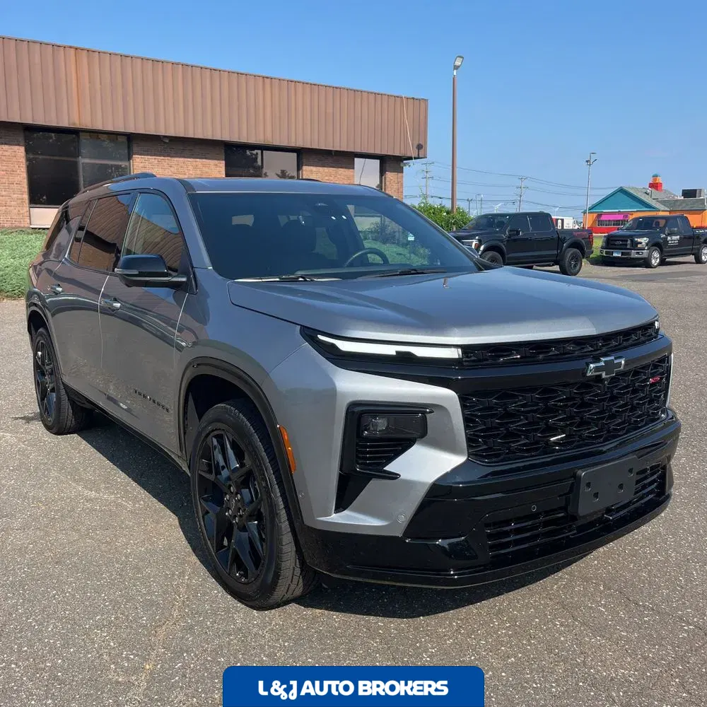 2025 Chevrolet Traverse RS