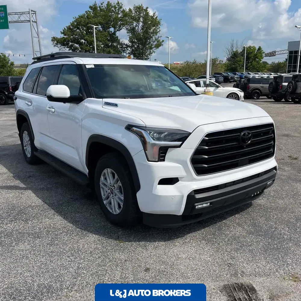 2024 Toyota Sequoia SR5