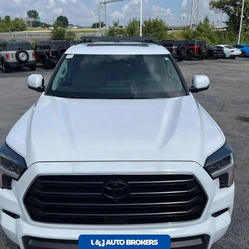 2024 Toyota Sequoia SR5