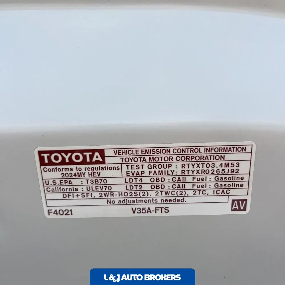 2024 Toyota Sequoia SR5