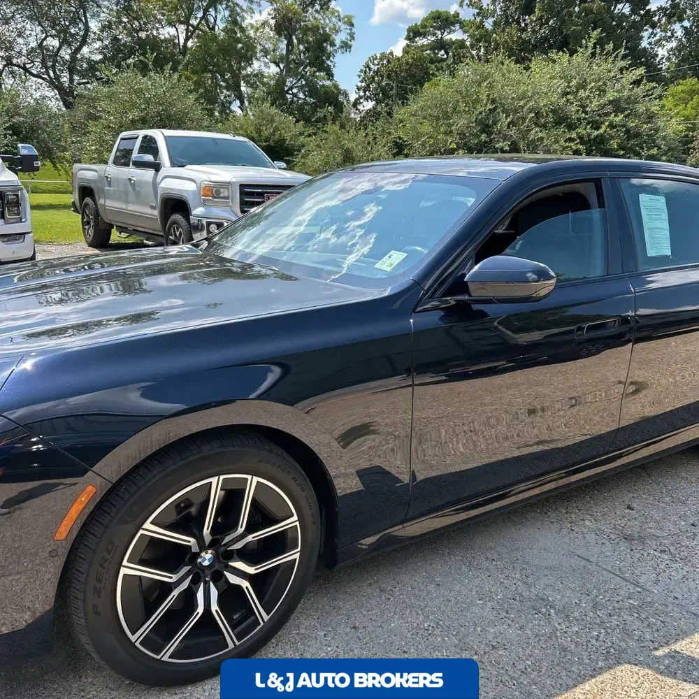 2024 BMW 7-Series 740i