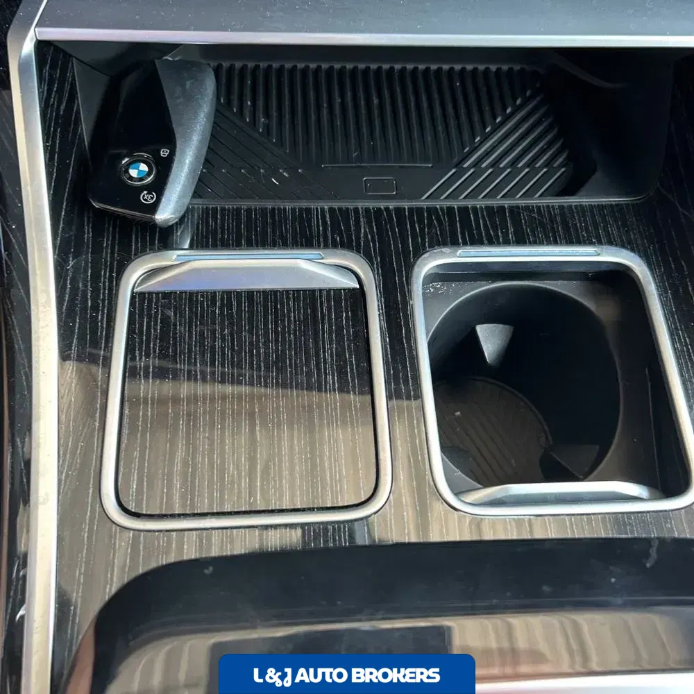 2024 BMW 7-Series 740i