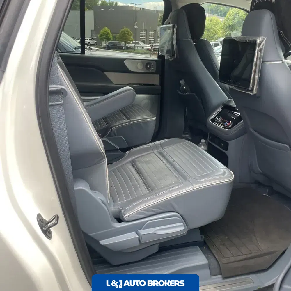 2021 Lincoln Navigator L Black Label