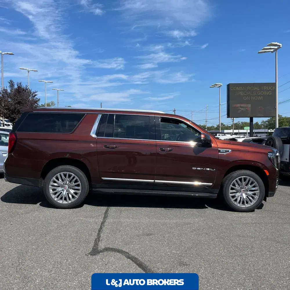 2023 GMC Yukon XL Denali