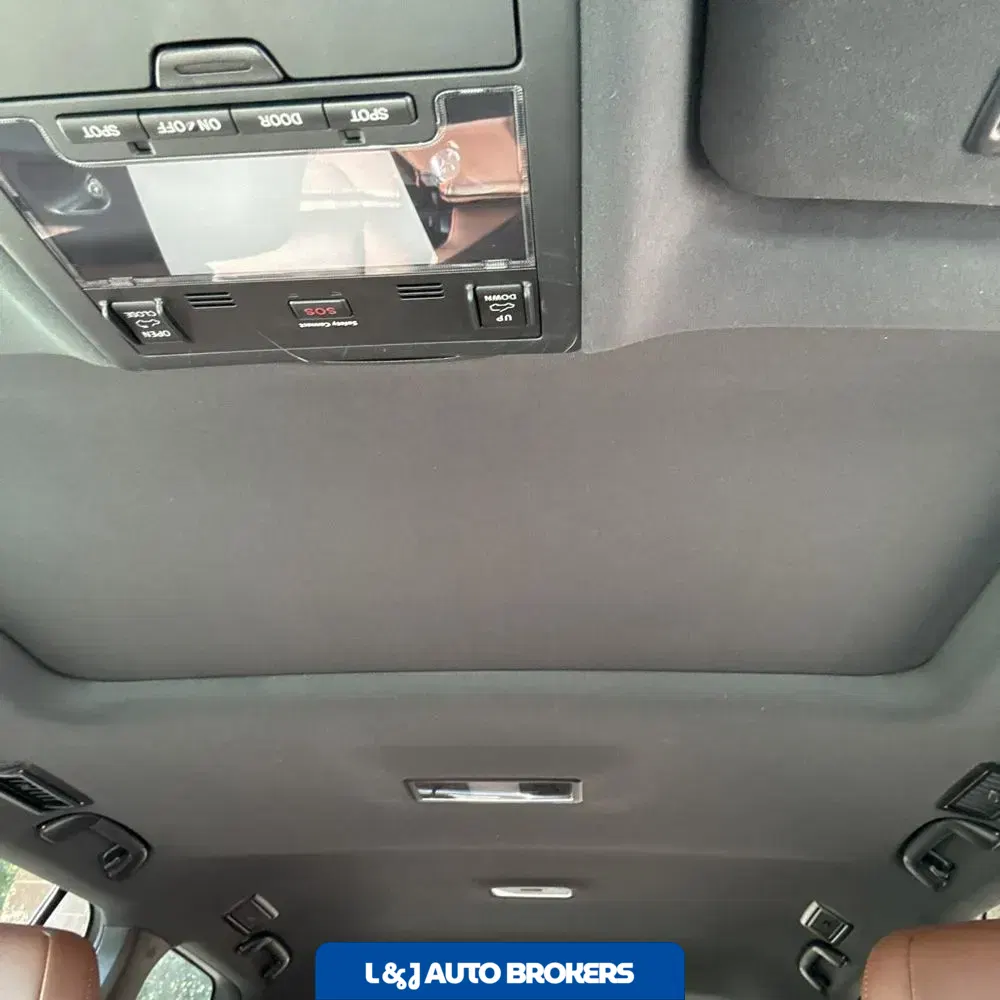 2019 Toyota Land Cruiser Base