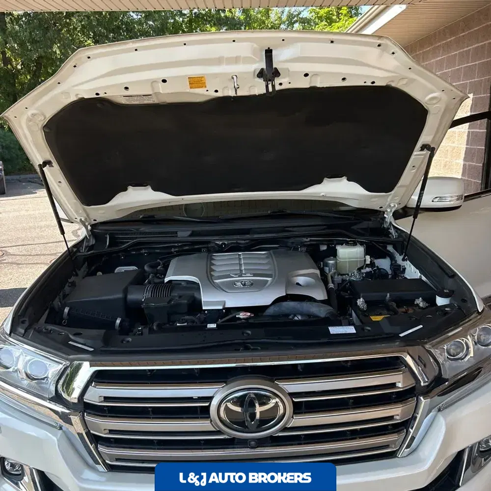 2019 Toyota Land Cruiser Base