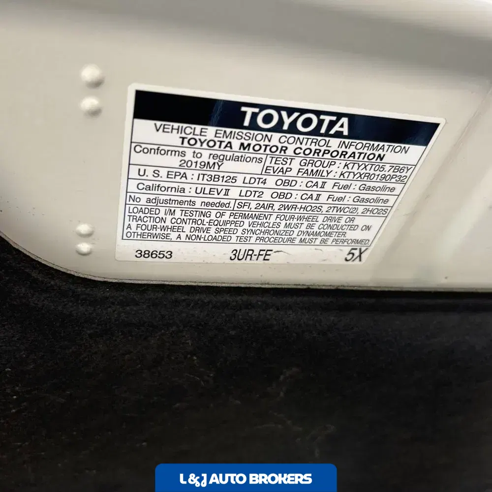 2019 Toyota Land Cruiser Base
