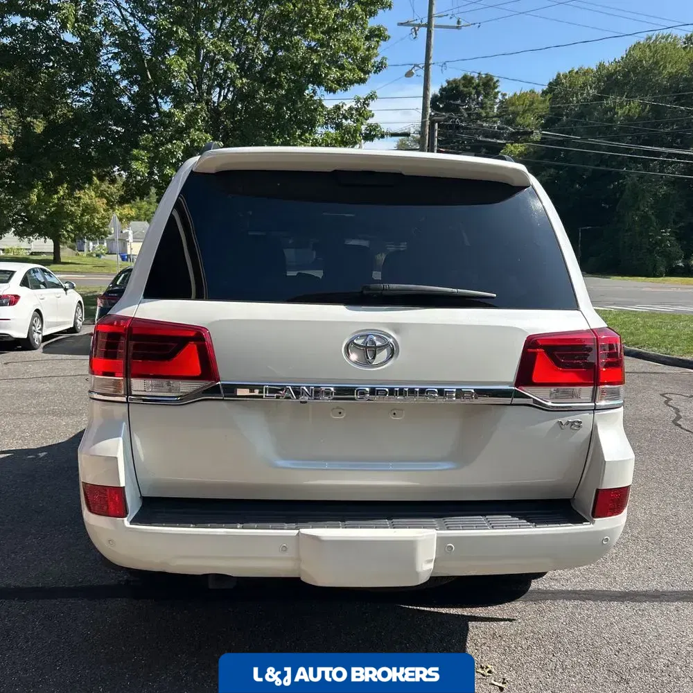 2019 Toyota Land Cruiser Base