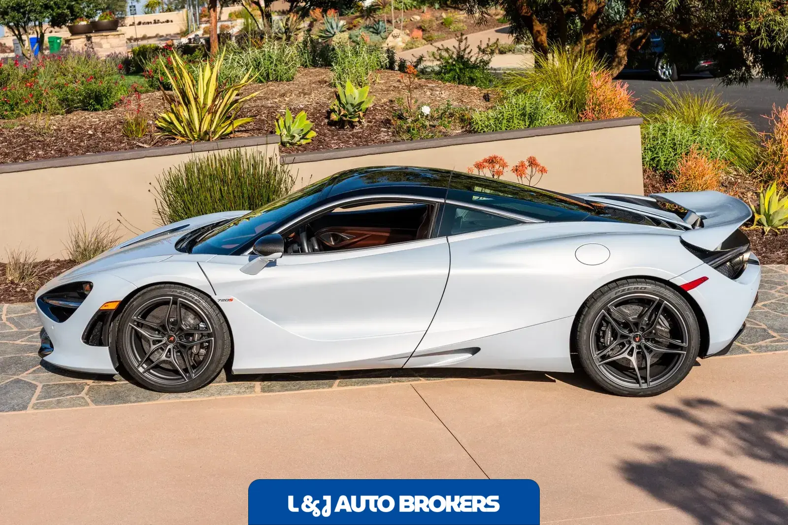 2018 McLaren 720S Launch Edition