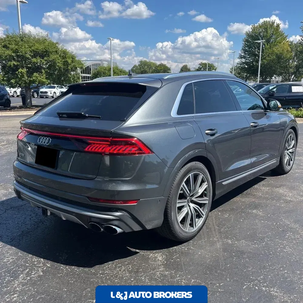 2022 Audi SQ8 Premium Plus