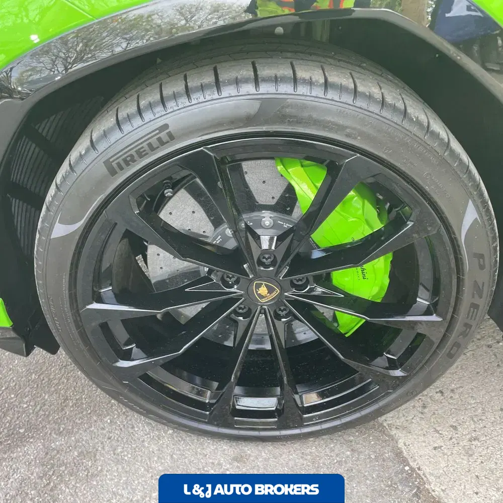 2024 Lamborghini Urus S