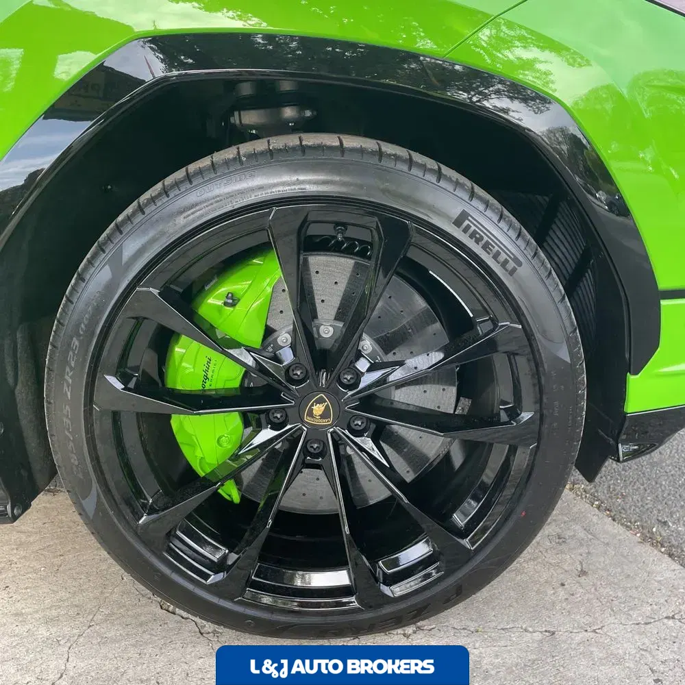 2024 Lamborghini Urus S