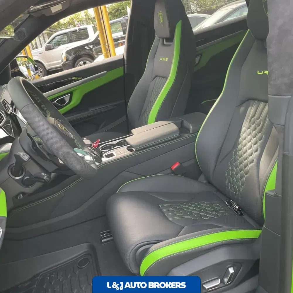 2024 Lamborghini Urus S