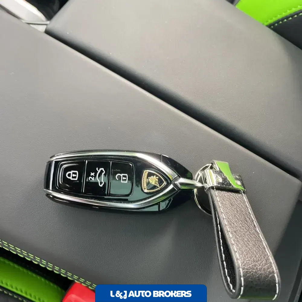 2024 Lamborghini Urus S