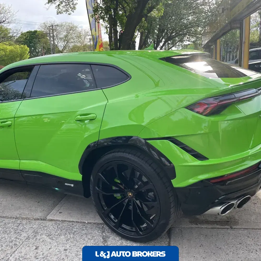 2024 Lamborghini Urus S