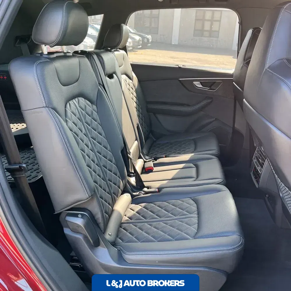 2024 Audi SQ7 Prestige