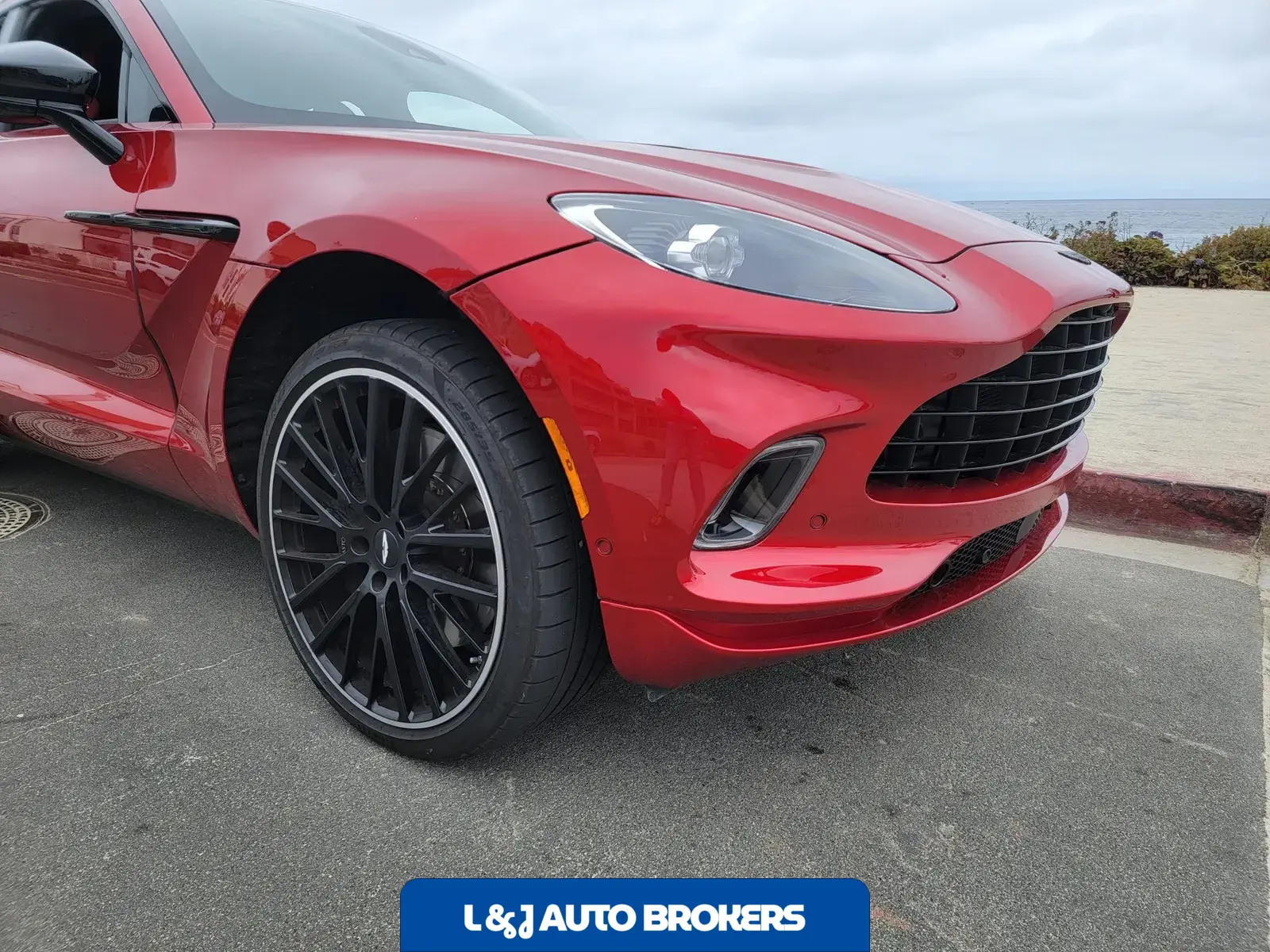 2022 Aston Martin DBX