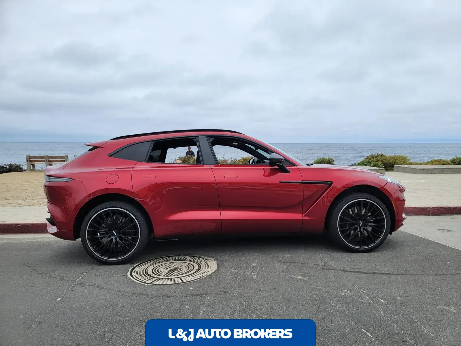 2022 Aston Martin DBX