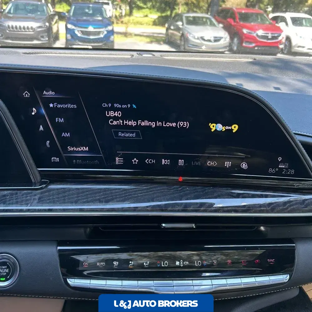 2021 Cadillac Escalade Premium Luxury