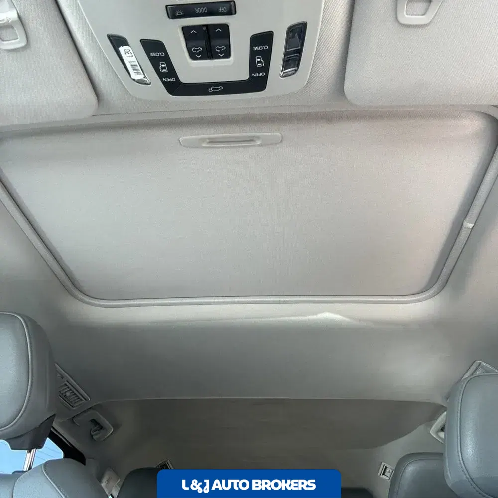 2024 Toyota Sienna XLE 8-Passenger