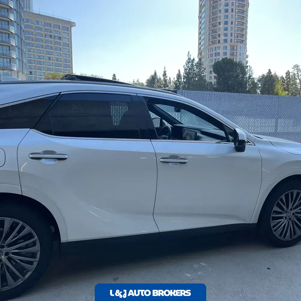 2024 Lexus RX 450h+ Luxury