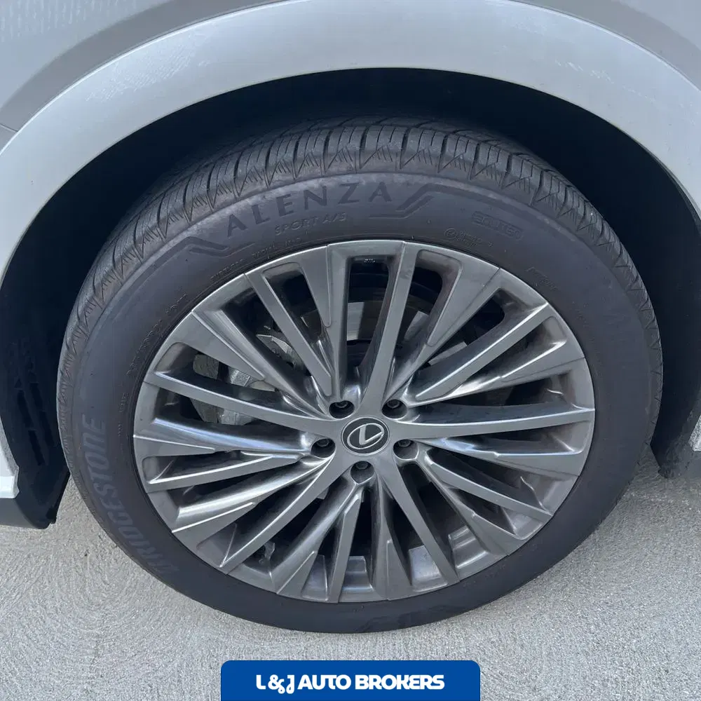 2024 Lexus RX 450h+ Luxury