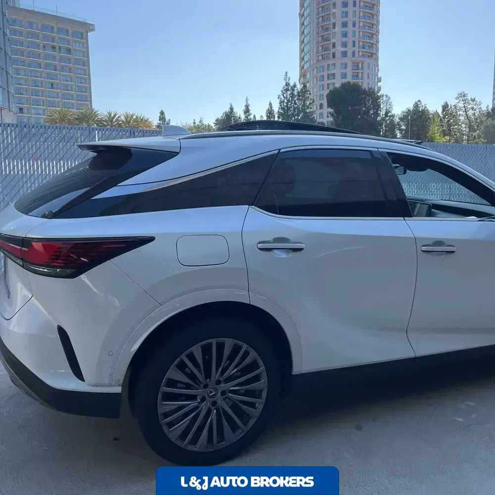 2024 Lexus RX 450h+ Luxury